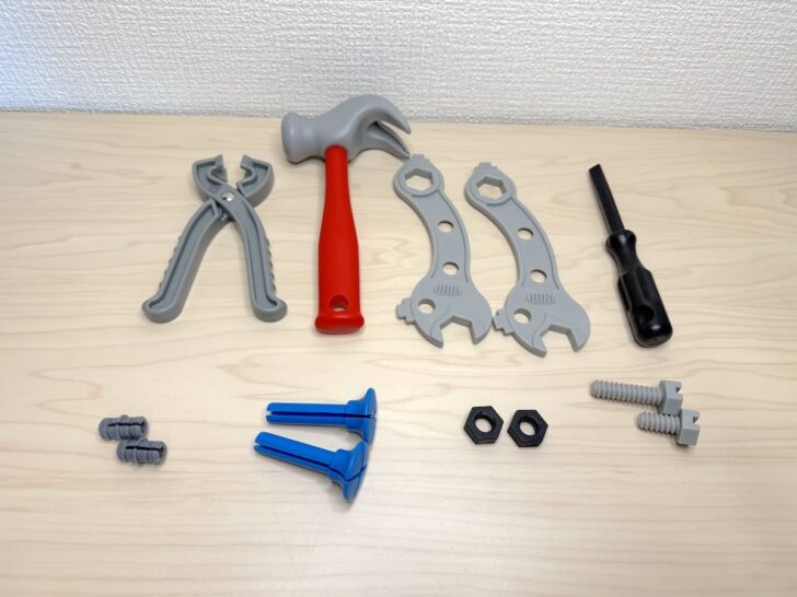 BRIO（ブリオ） ビルダー コンストラクションセットに入っている工具