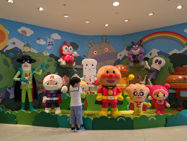 アンパンマンのキャラクターと写真が撮れる